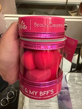 Barbie Pink 5-Piece Makeup Sponge Set